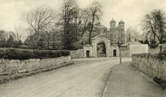 Tours of Chapel of the Holy Family, Cabra