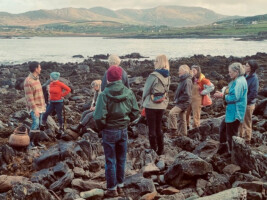 From Concrete to Sea: Seaweed Foraging and Inks