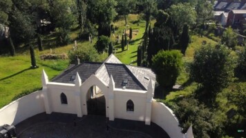 2 Acres of Irish History - Friar's Bush Graveyard Tour