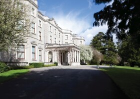 The Guinness Girls: Power, Privilege And A Life Less Ordinary