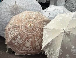Lace workshop and a fashion show featuring traditional Irish lace