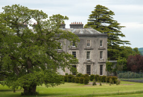 Tour of Loughton House