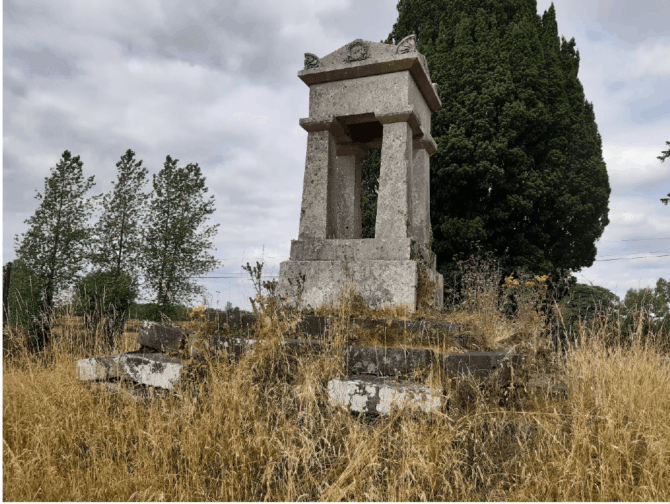 Tuite Mausoleum min