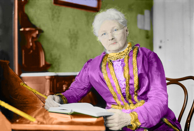 MJ at bureau Full Colour 1 1