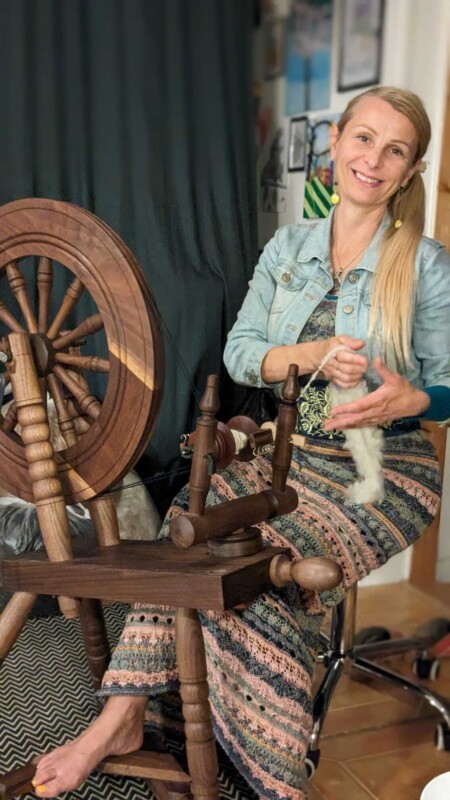 Petra spinning Wool