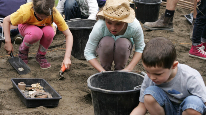 Archaeology camps kids Archaeology camps kids