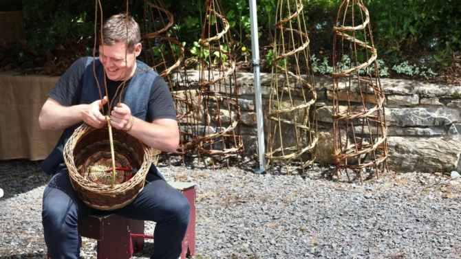 Basket Weaver Tom Delaney Basket Weaver Tom Delaney