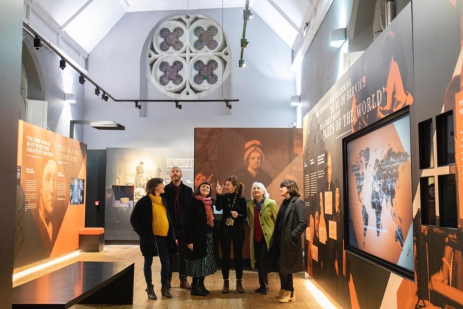Guided Tour as Gaeilge