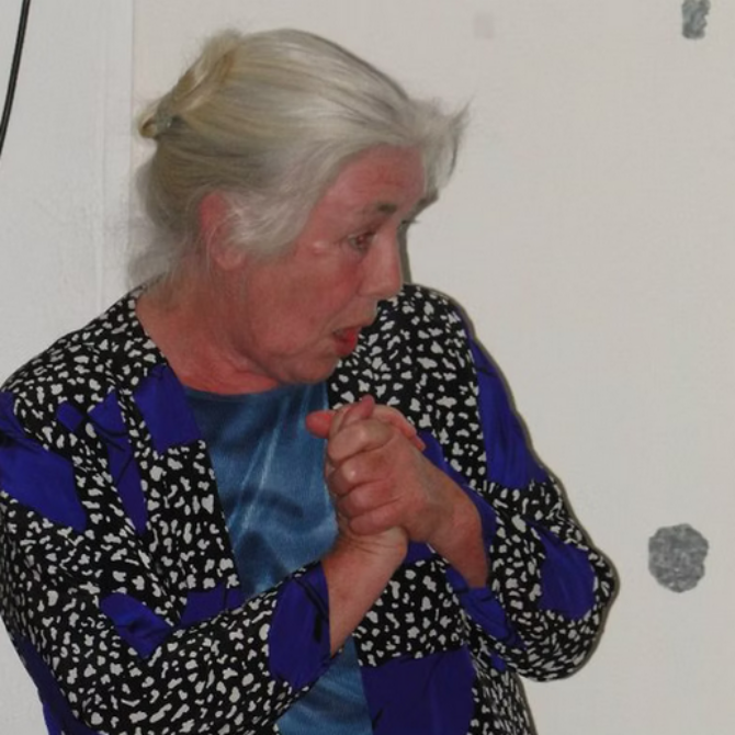 Máirín Mhic Lochlainn