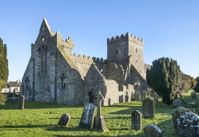 St Marys Church Graveyard 640x440 St Marys Church Graveyard 640x440