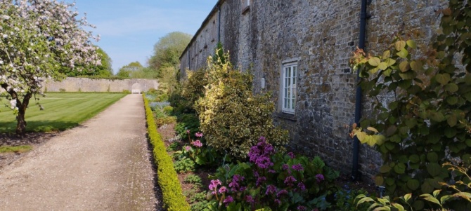 Walled Garden Mary G Heritage week tour image