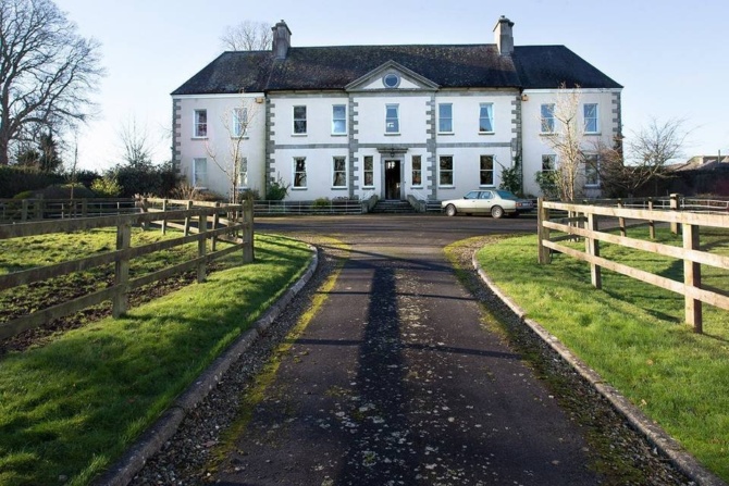 Sandbrook house 80 911 163152308575911 Sandbrook house 80 911 163152308575911