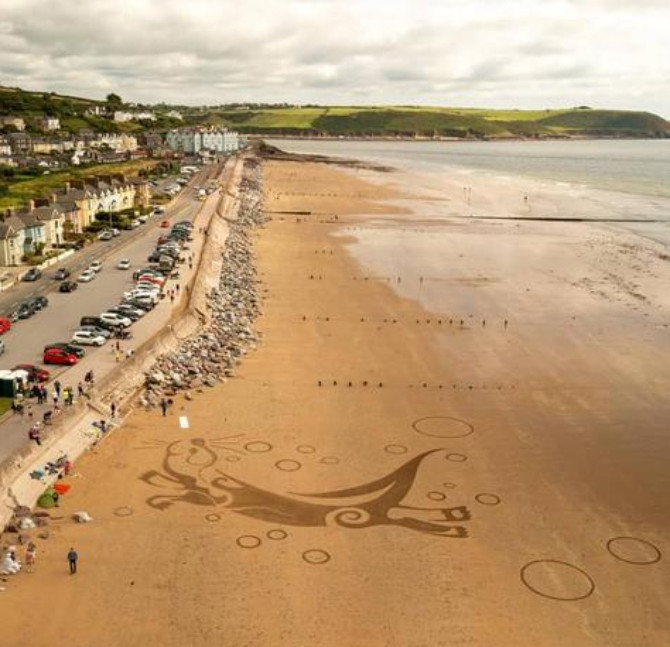 Otter Sand Art - Youghal Beach